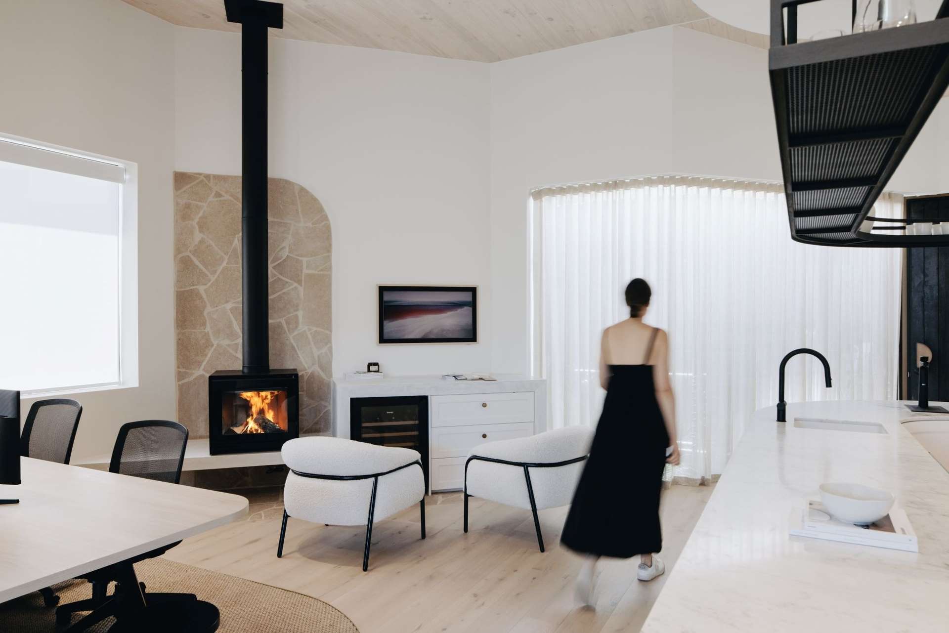 Adelaide’s Bespoke Builders Studio Showcases Escea Wood Fireplace