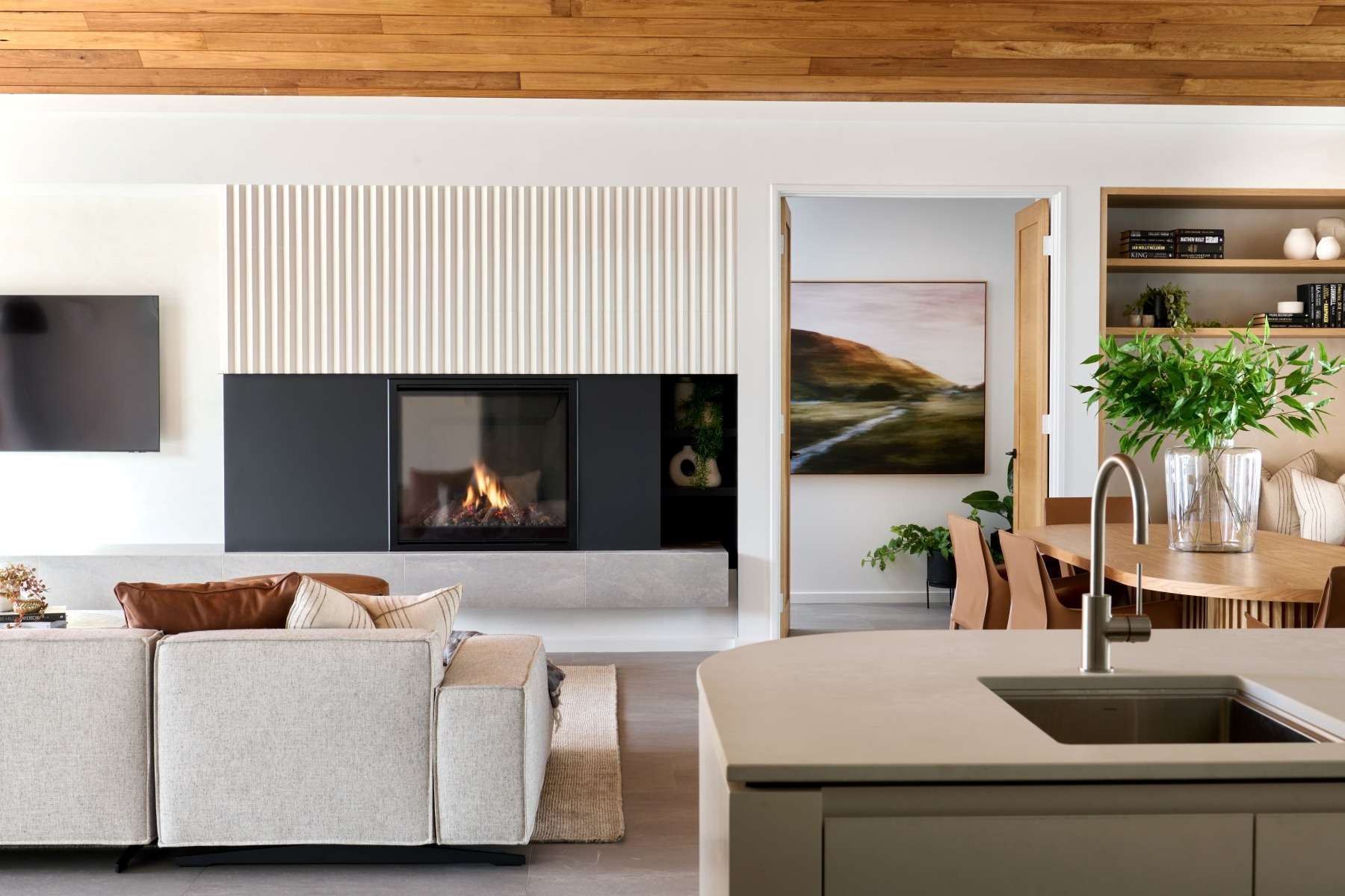 Escea DF990 Gas Fireplace in modern living room