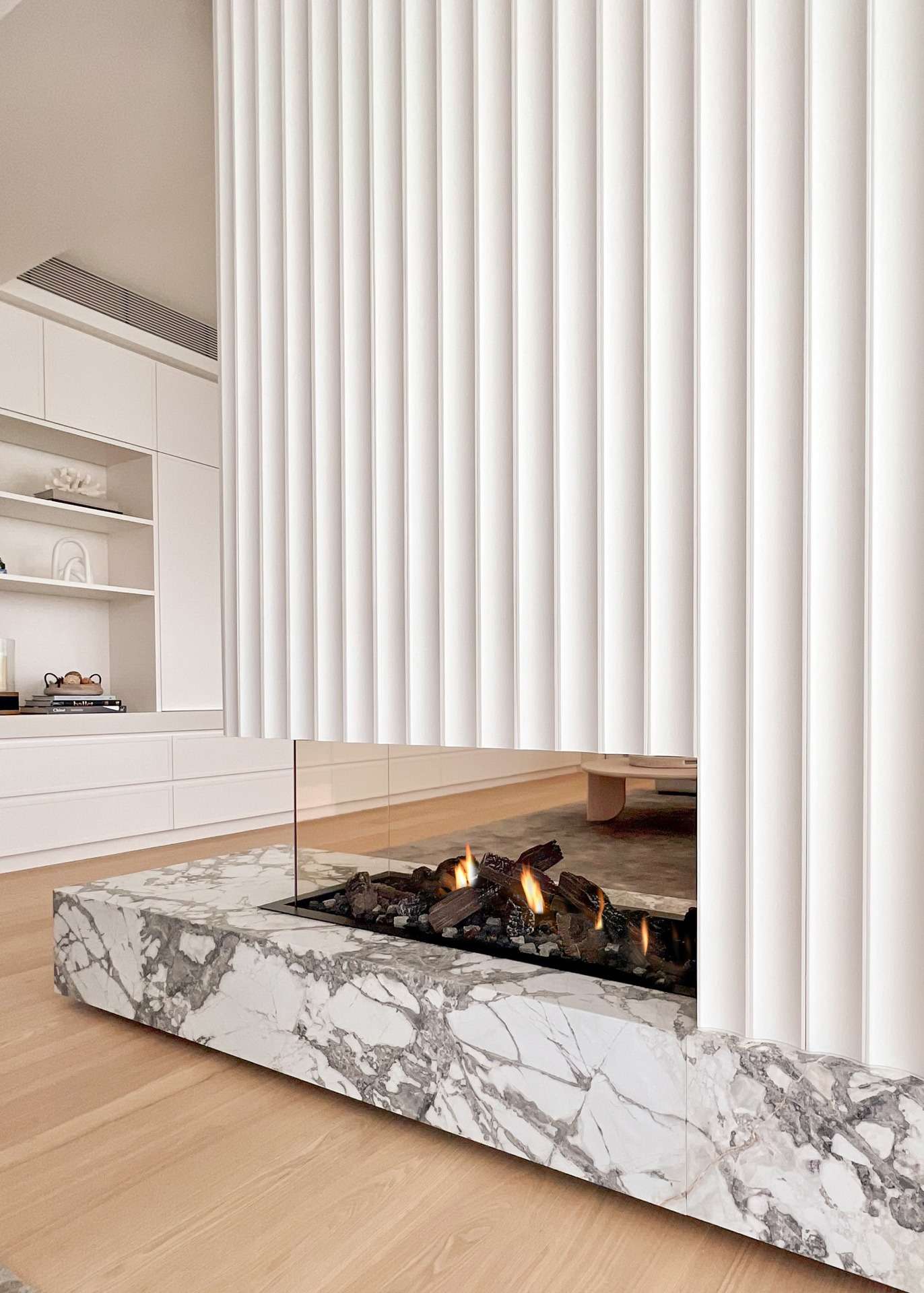 MODE KS1150 Corner Gas Fireplace with Marble and Wall Panelling Surround