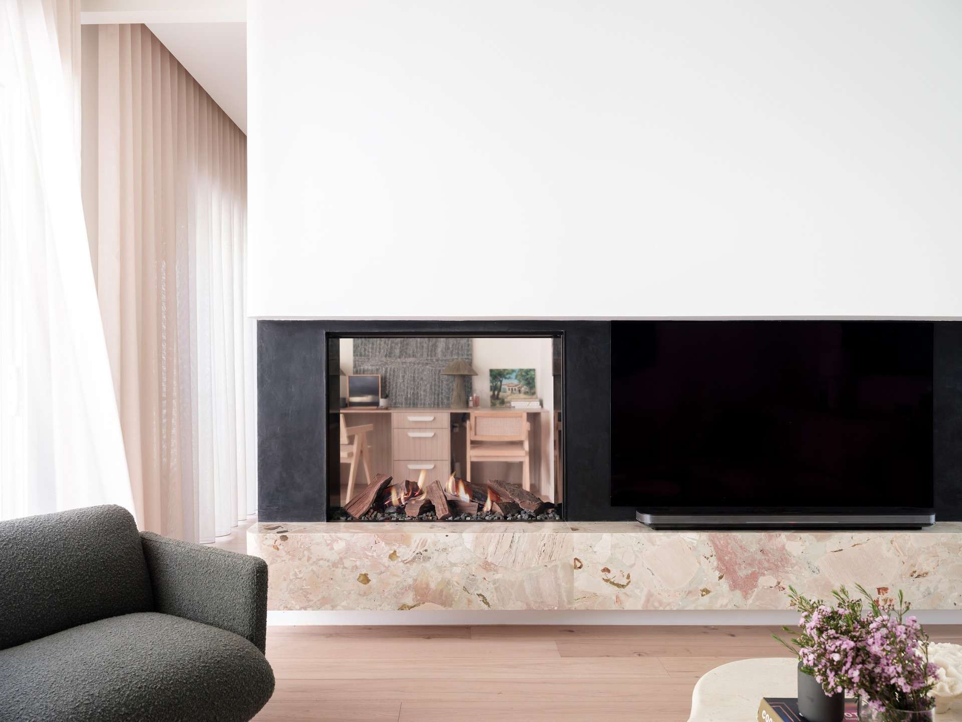 MODE Tall Gas Fireplace